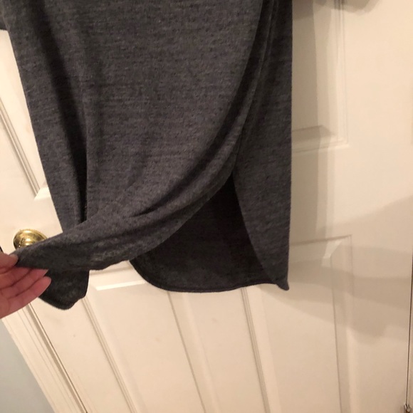 Top - Picture 2 of 3